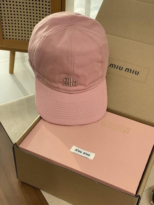 miumiu缪缪春夏休闲百搭简约帽子LOGO刺绣潮流鸭舌帽户外出行防紫外线遮脸遮阳帽闺蜜棉棒球帽男女同款情侣款（CO） 商品图5