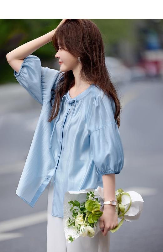 【下单后7天发货】LONGNVFAIR 华菲中式蓝色莱赛尔防晒外套 国风天空蓝盘扣天丝衬衣 商品图1