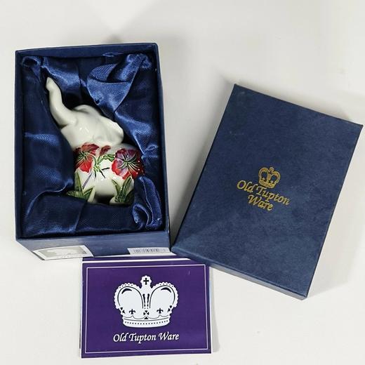 Old Tupton Ware的浮雕瓷偶小象，保值老牌瓷器艺术工坊，活泼可爱的小象满脸笑容 商品图1