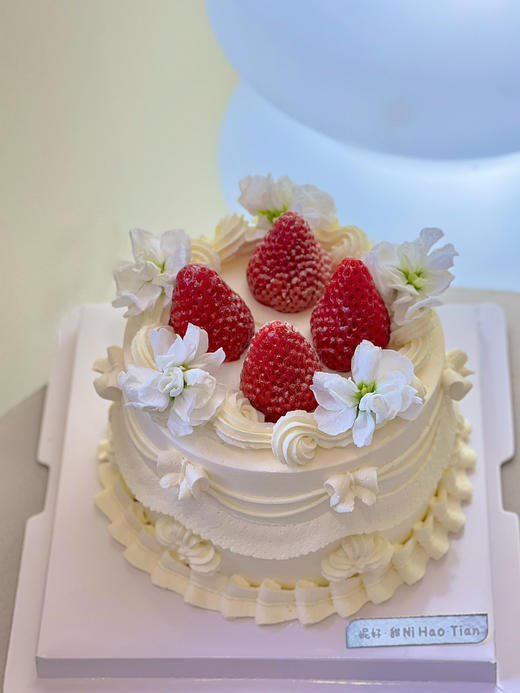 复古白色紫罗兰氛围感蛋糕（上面装饰水果根据季节更换哟） 商品图0