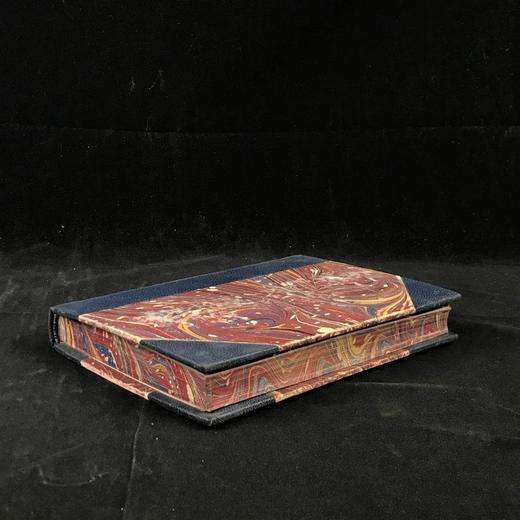 约19世纪后期 狄更斯《远大前程》 8幅插图 真皮精装36开 商品图1