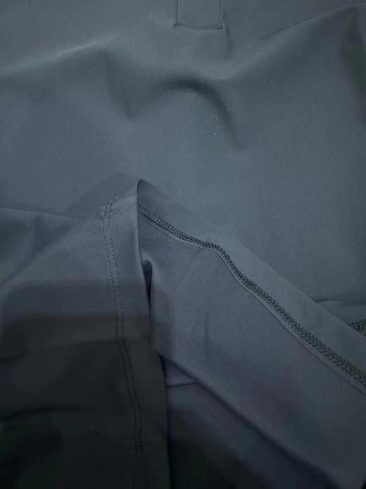 原单正品 X - bionic 商务速干polo 短袖 

S M L XL XXL 黑白蓝三色 

意大利进口材质 弹力舒适耐用 

暗影轻量系列 硅胶logo 瑞士经典袖标 商品图8