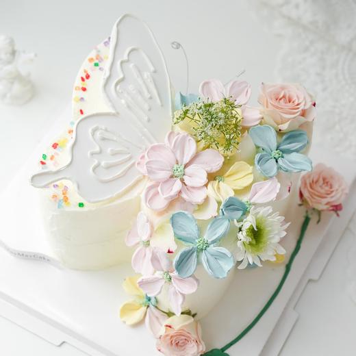 【提前5天预定】梦幻浪漫·蝴蝶蛋糕【D5048】 商品图2