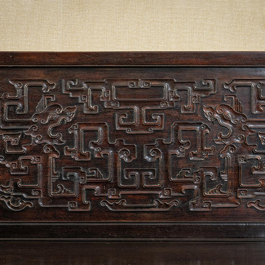 清乾隆 紫檀夔龙纹五屏风式罗汉床 商品图2