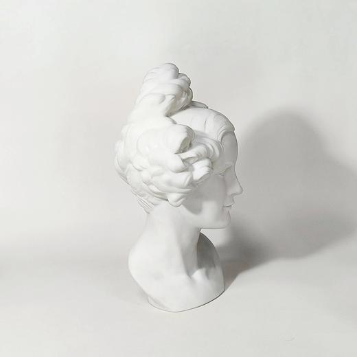 德国高宝Goebel生产的塑陶古典人像 商品图1