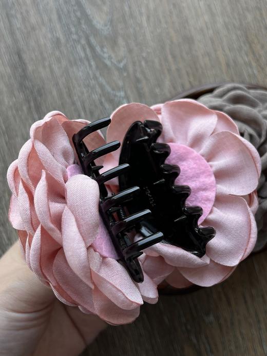 花朵发圈和发夹！bu退bu换~布艺抓夹+缎面褶皱头花大肠发圈~ 商品图8