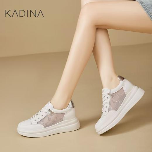 【KADINA】  AF3   卡迪娜2025夏新款镂空网面透气厚底内增高小白鞋休闲鞋KCM253302 商品图0