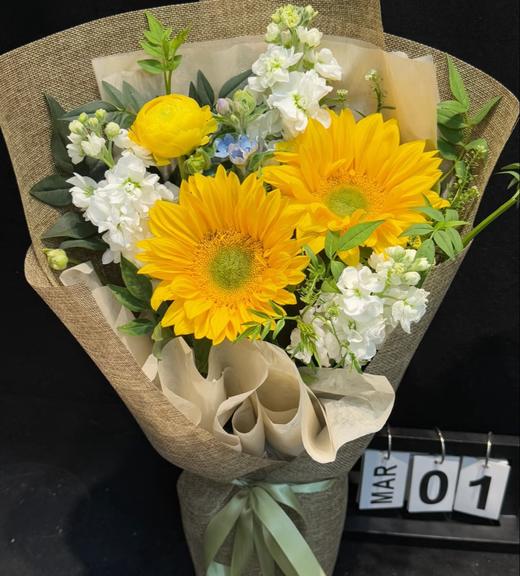 夏日阳光--向日葵花束 商品图0