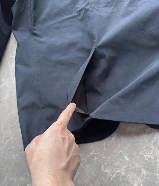 全新正品优衣库UNIQLO剪标速干弹力空气感春夏款男士西装西服, 主标洗标全剪 就1个藏青色
尺码S-XL
存放原因需自己熨烫 商品图6