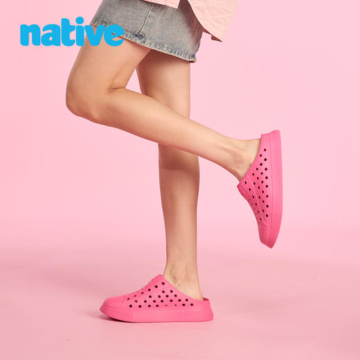 【夏季凉鞋丨native厚底增高半拖凉鞋】经典简约风格，EVA整体注塑一体成型，3.2cm厚度，轻盈高回弹，脚感舒适柔软，多孔设计干爽透气，包裹鞋头保护脚趾，缤纷潮流色彩，时尚百搭 商品图1