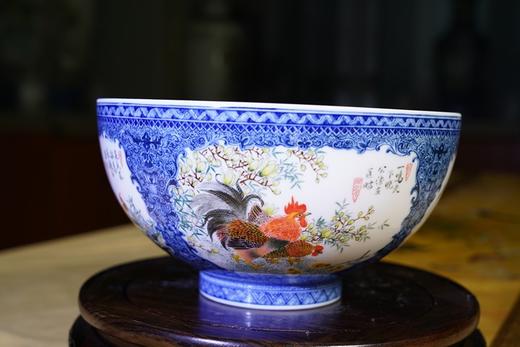 青花图案开窗花鸟罗汉碗 商品图0