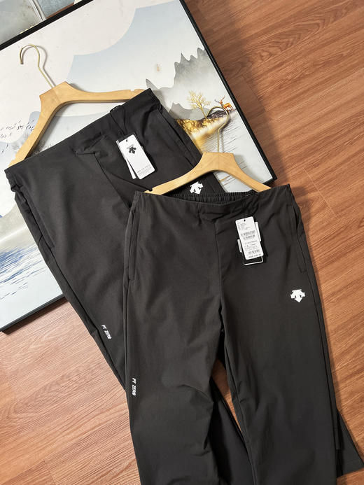 点此购买 迪桑特男子春夏梭织速干运动长裤 ggd 312703 商品图4