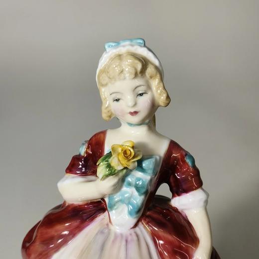 英国皇家道尔顿小女孩瓷偶，Valerie 商品图5