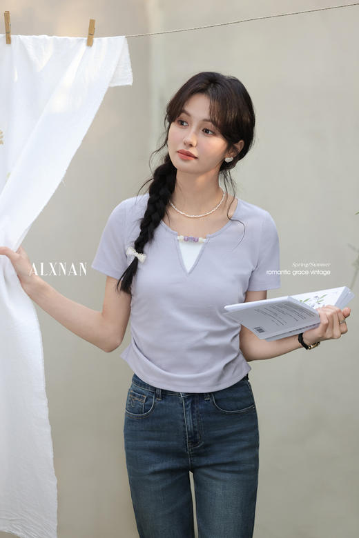 【65折秒杀】鹿向南「雾紫晚棠」紫色圆领T恤女夏季设计感短袖正肩显瘦上衣L537110 商品图5