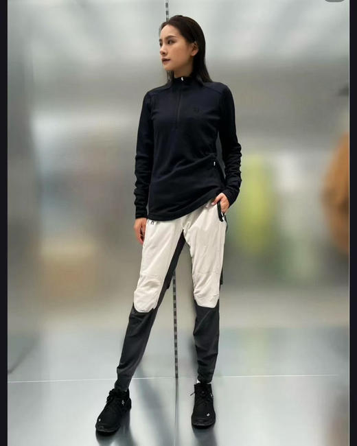 独家出韩国订单 韩国官网在售1714元！春夏款！科隆Kolon sport 户外半拉链戴帽长袖！！
韩国官网在售1714元！男女同款
尺码 95 100 105 110 115 商品图13