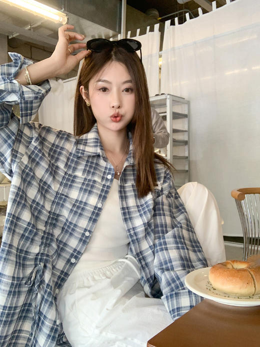 <曾小咸推荐>新品现货秒杀！卖完下架不再补 ！微信粉丝打折价！！藏蓝色格子衬衫 日常169.99/件 立减80 秒杀89.99/件！！ 商品图6