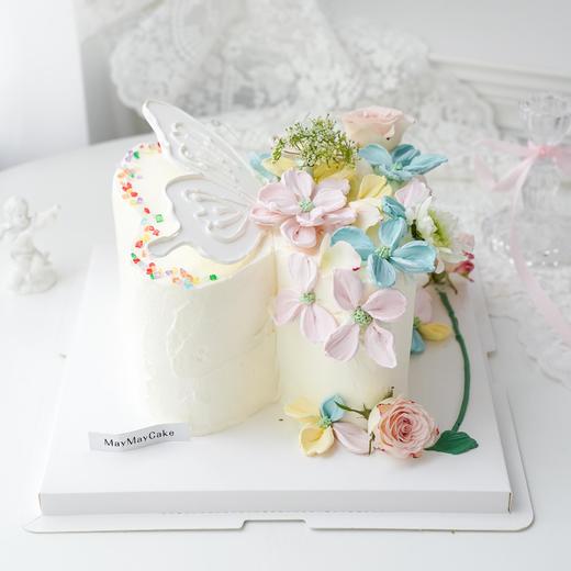 【提前5天预定】梦幻浪漫·蝴蝶蛋糕【D5048】 商品图1