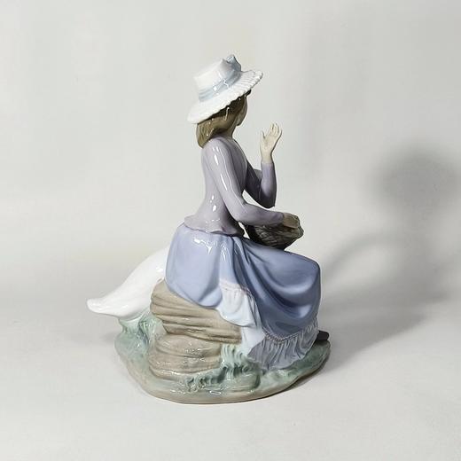 西班牙雅致发行大尊田园风瓷偶 商品图9