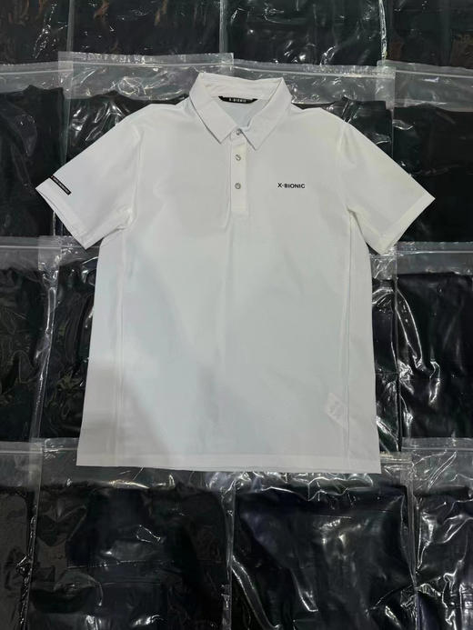 原单正品 X - bionic 商务速干polo 短袖 

S M L XL XXL 黑白蓝三色 

意大利进口材质 弹力舒适耐用 

暗影轻量系列 硅胶logo 瑞士经典袖标 商品图2