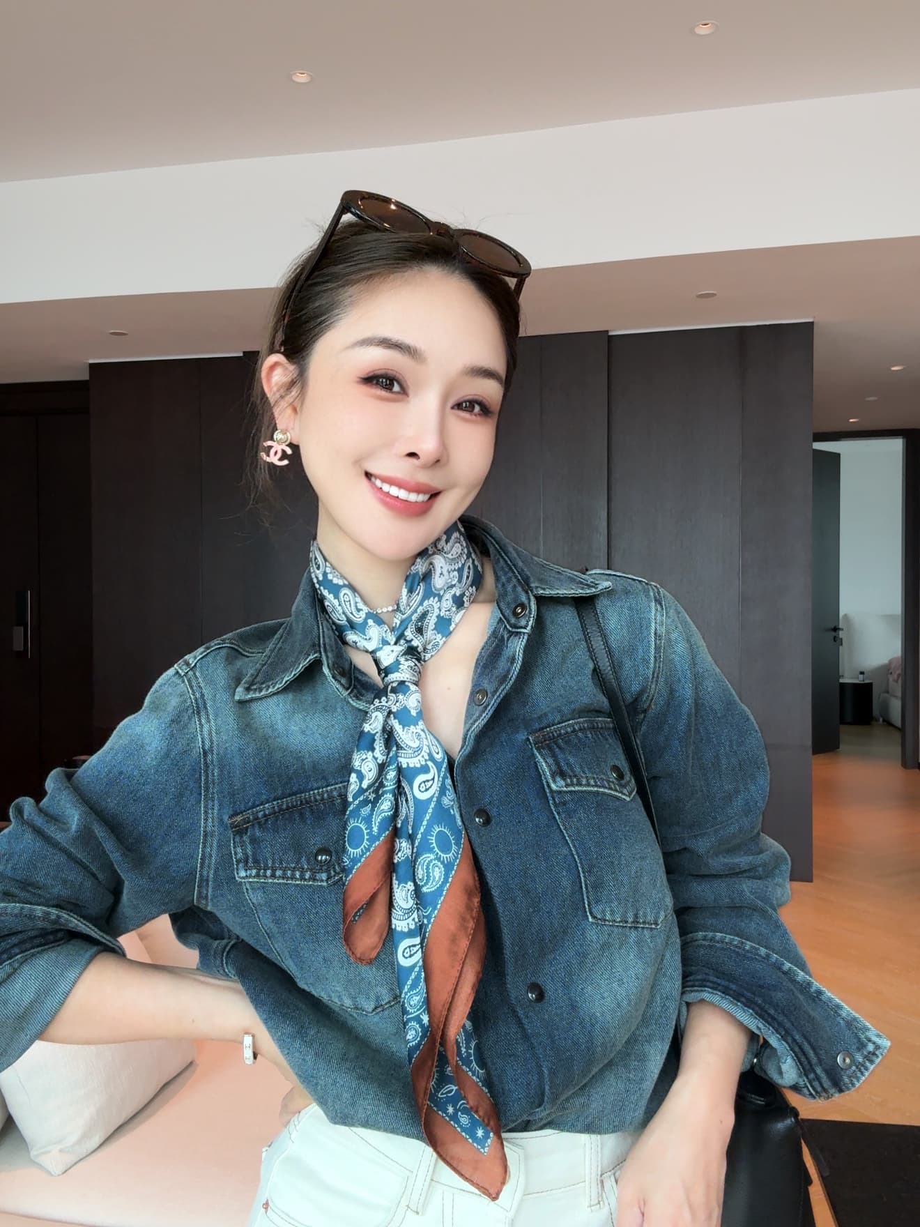 PIANAI冷小姐# 明星同款高级洗水工艺牛仔衬衣