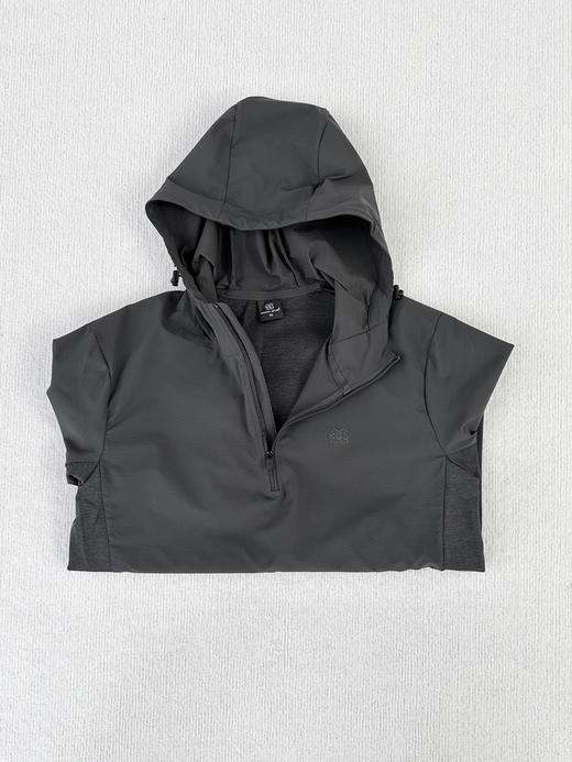 独家出韩国订单 韩国官网在售1714元！春夏款！科隆Kolon sport 户外半拉链戴帽长袖！！
韩国官网在售1714元！男女同款
尺码 95 100 105 110 115 商品图4