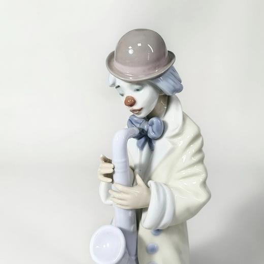 西班牙雅致瓷偶，吹萨克斯的小丑 商品图4