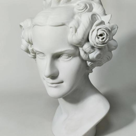 德国高宝Goebel生产的塑陶古典人像 商品图4