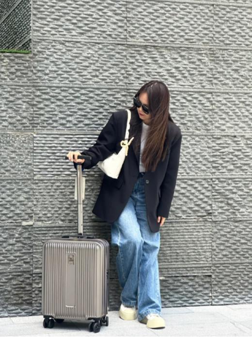 ♦️限时福利🔥品质天花板❗️【外交官Diplomat行李箱系列】✅360°万向轮，顺滑耐磨，省力推行 ✅简约高级，轻量化设计，出行无压力❗️ 多款式 多尺寸 满足各种出行需求❗️ 商品图5