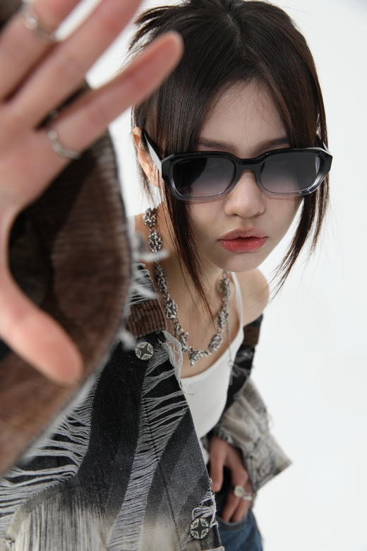 【大牌清仓专场②】EYECROXX乘号眼镜-超低价福利，大牌同款系列清仓，库存稀少，日常大几百眼镜，直降49.9起， 手慢无 商品图1