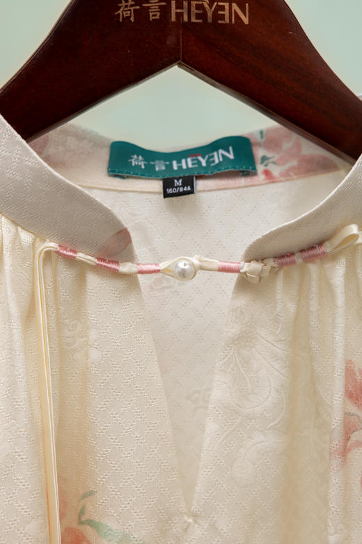 荷言HEYEN 知禾 桃花印花凤凰暗纹提花真丝上衣清凉雅致高级定制 商品图2