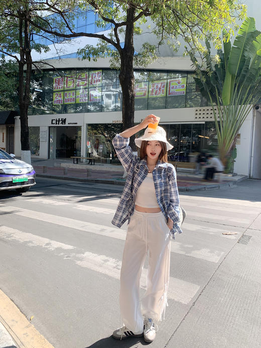 <曾小咸推荐>新品现货秒杀！卖完下架不再补 ！微信粉丝打折价！！藏蓝色格子衬衫 日常169.99/件 立减80 秒杀89.99/件！！ 商品图8