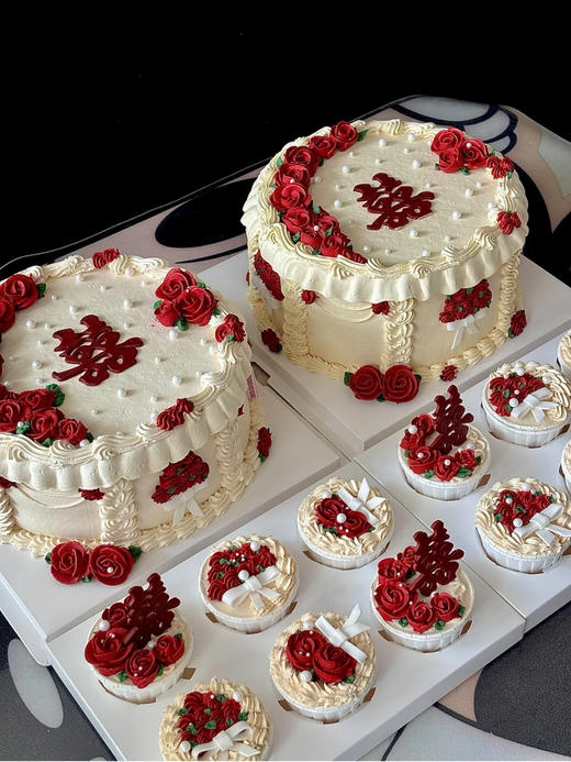 复古裱花订婚蛋糕（六寸蛋糕➕六枚纸杯） 商品图0