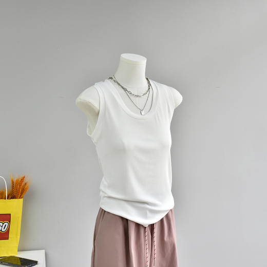 丁摩 【西装搭子衫】春女装新款百搭无袖针织显瘦u领打底衫5ZF-143 商品图9