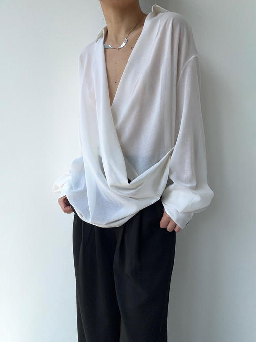 TU｜C05AW24-BL02- 荡领衬衫 [ WT00 / 黑BK00 ] 商品图7