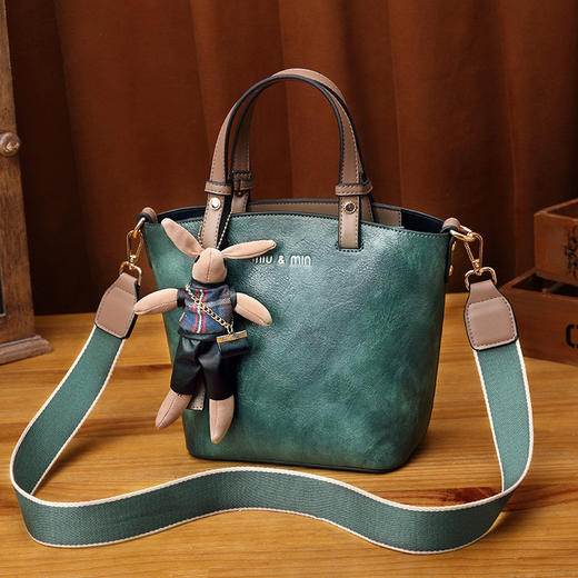 丁摩 真皮小包包女韩版百搭复古斜挎手提单肩水桶包大容量5ZF-3173 商品图1