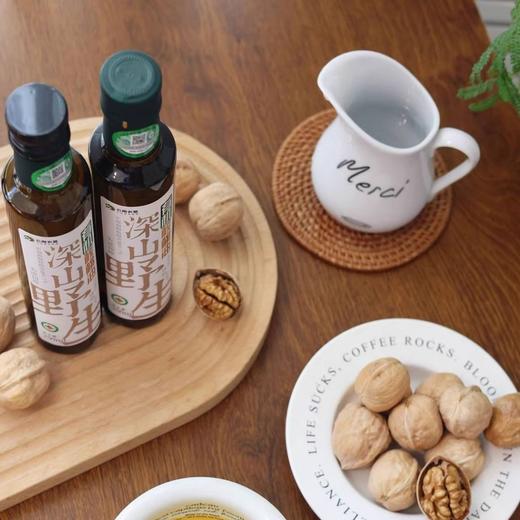 云南农垦深山野生有机核桃油 头道初榨 香气丰富自然 商品图2