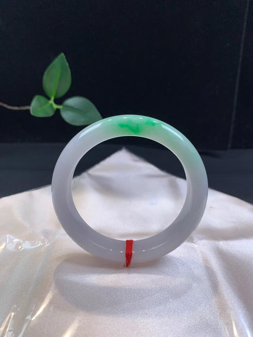 612514，53.4飘绿手镯，甜绿色，整条清新干净 商品图4