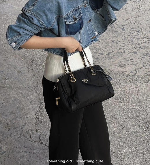 prada 小号 黑金 降落伞布 波士顿包 商品图1