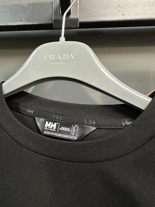 正品  HELLY HANSEN
HH海丽汉森25夏新款
FUTR户外休闲抗菌机能印花短袖

白色 黑色 男女同款 s-2xl 商品图7