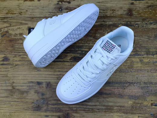 外贸正品 soprani/9 女款板鞋
码数:35/3，36/2，37/7，39/2，41/2 商品图5