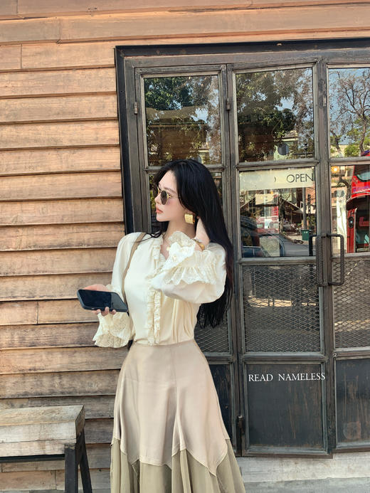 Read Nameless /法式自由衬衫蕾丝边+波尔多拼接半裙咖色 2025/3/24 商品图4