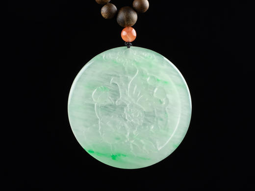 XY0169沉香+翡翠蝶恋花圆牌挂件 商品图4