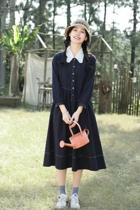 虫二小院2025新款时尚范春款连衣裙