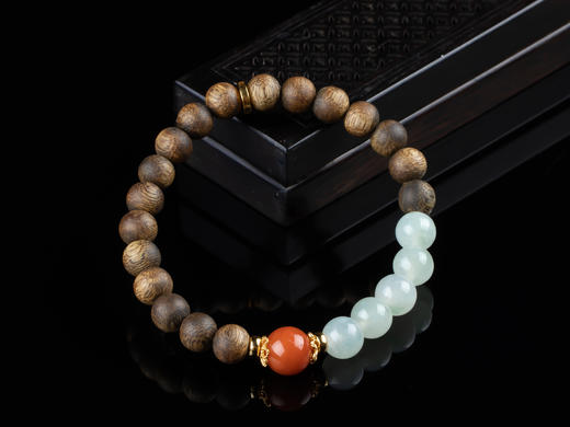 XY0166沉香+翡翠南红手串 商品图2