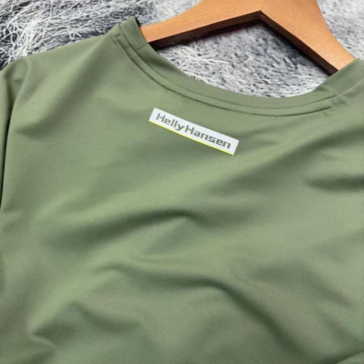 正品 HELLY HANSEN/HH 25夏新男日常休闲运动防晒速干凉感弹力短袖T恤, 黑色 绿色 M-XXL 商品图6