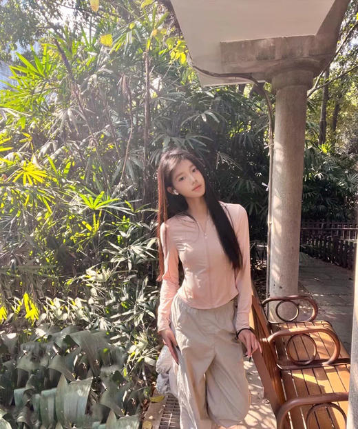 官网219！小野和zi同款UPF50原纱凉感连帽修身防晒衣女 防紫外线收腰修身轻薄凉皮外套 商品图7