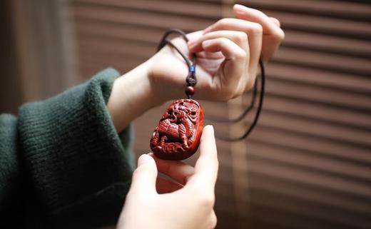 麒麟°紫檀项坠挂件 商品图2