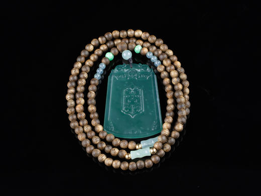 XY0136沉香+翡翠复古雕刻无事牌 商品图5