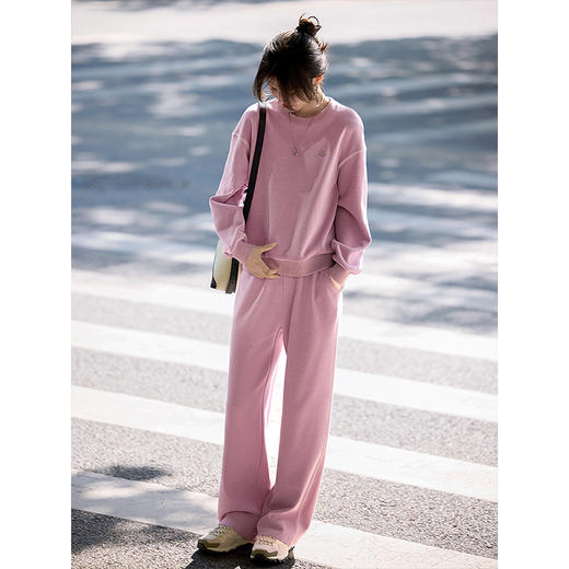 【专属特价】熙世界粉色休闲运动卫衣套装女2025春秋新款通勤休闲阔腿裤两件套 商品图3