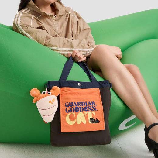 大英博物馆 巴斯特系列 口袋包休闲轻便 手提斜挎包 小号 商品图6